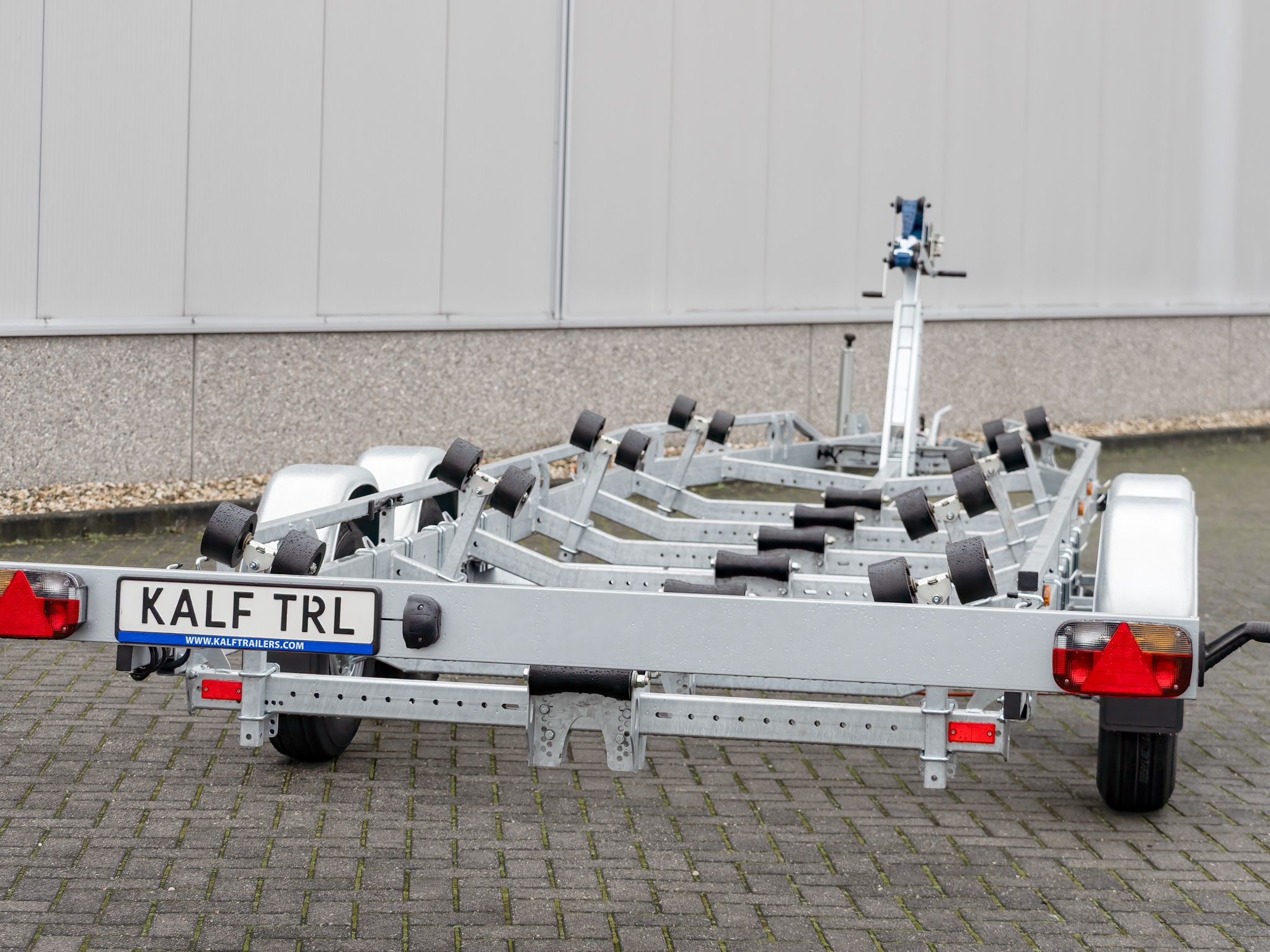 Kafl 3500-83 motorboot trailer