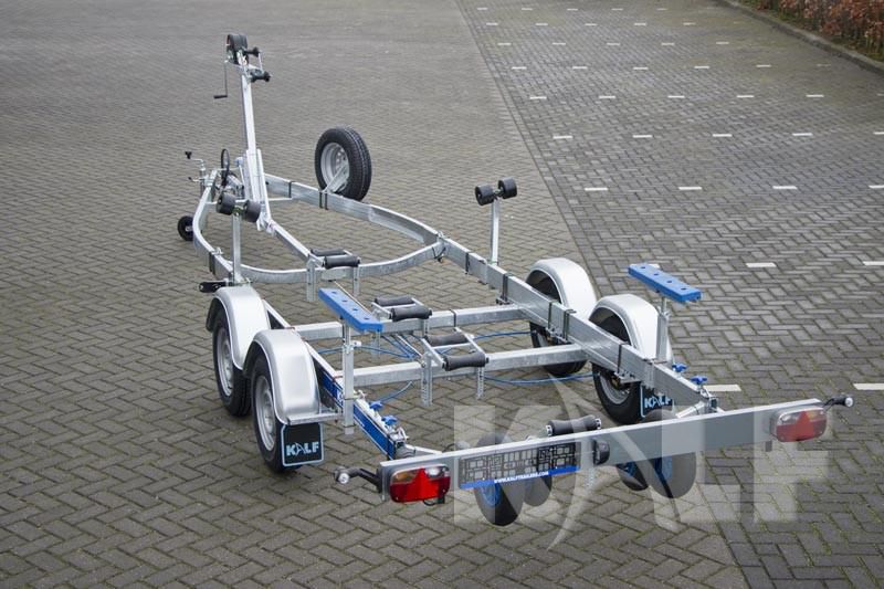 Kalf Trailers Motorboottrailer M2000-62 met sloeppakket