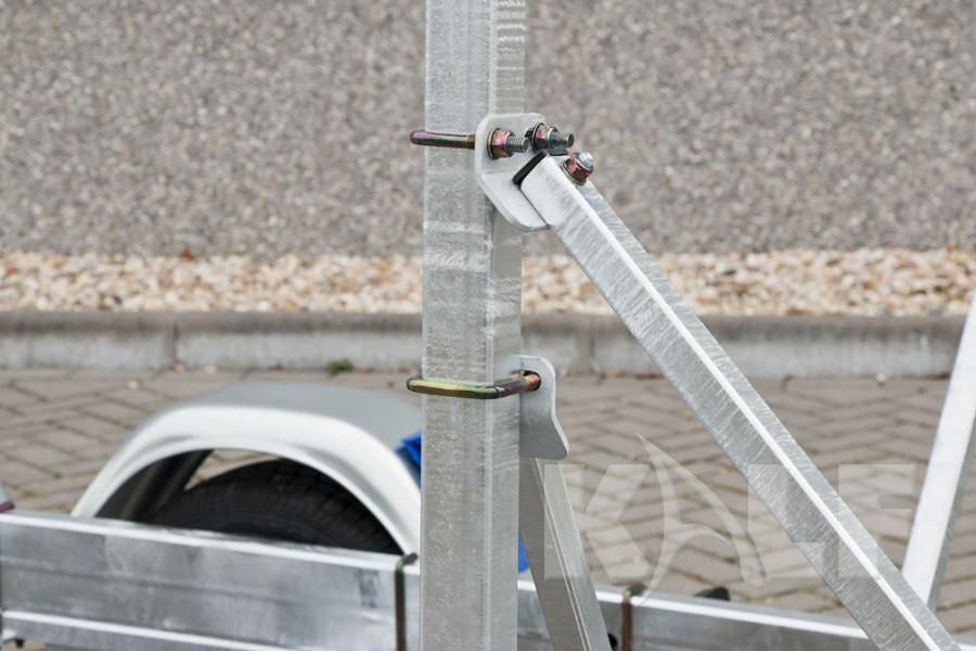 Kalf Zeilboottrailer 2000 kg met luxe-en kielboot pakket