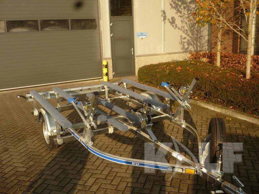 Kalf trailer voor 2 jetski's / waterscooters