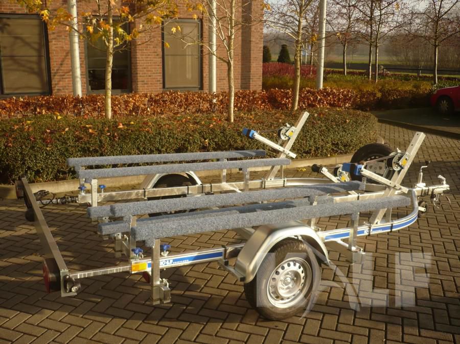 Kalf trailer voor 2 jetski's / waterscooters