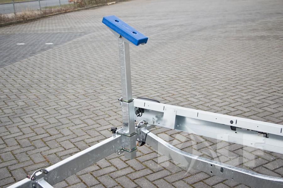 Kalf Zeilboottrailer R 750-57 met kielboot pakket