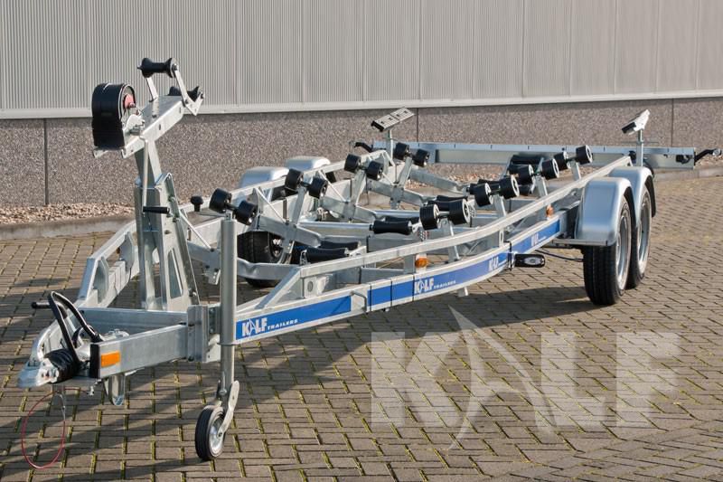 Kalf motorboot trailer S3500-82 V